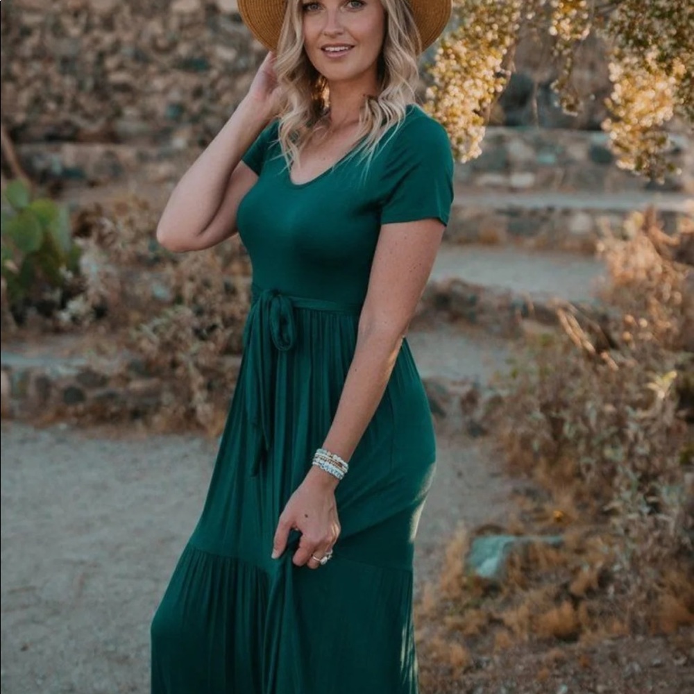 Wren & Ivory 🌸 maxi dress